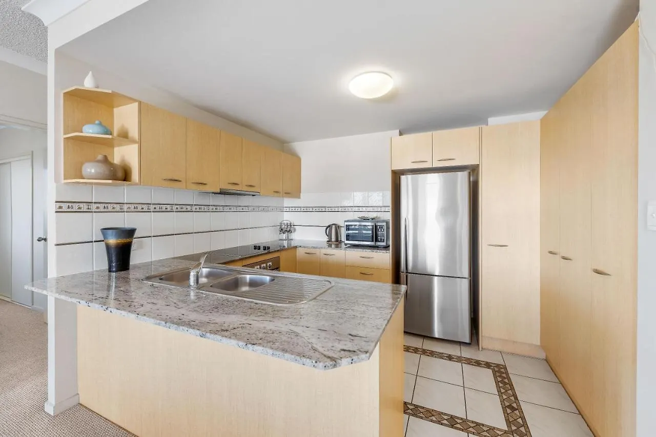 Ocean View 3 Bedroom Apartment Mudjimba 0*,  Australia