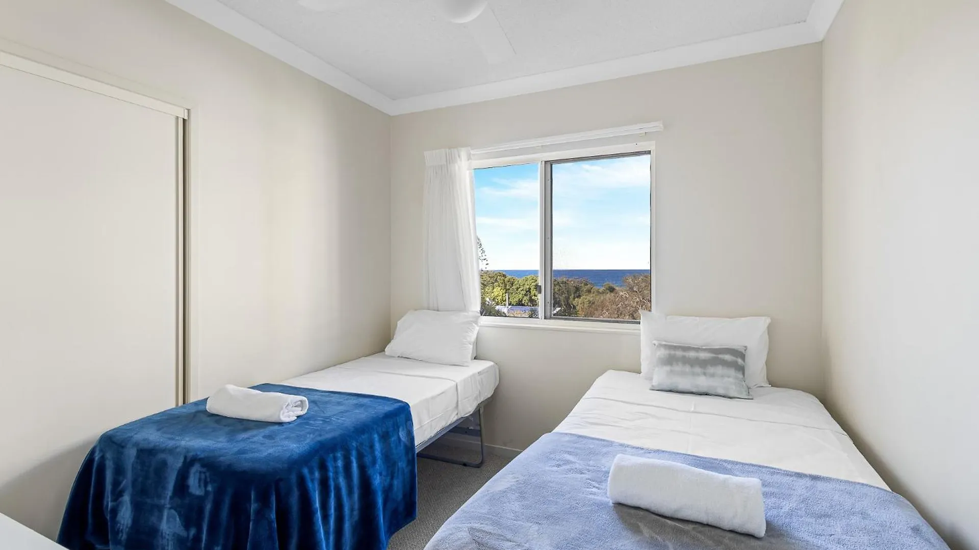 Ocean View 3 Bedroom Apartment Mudjimba Australia